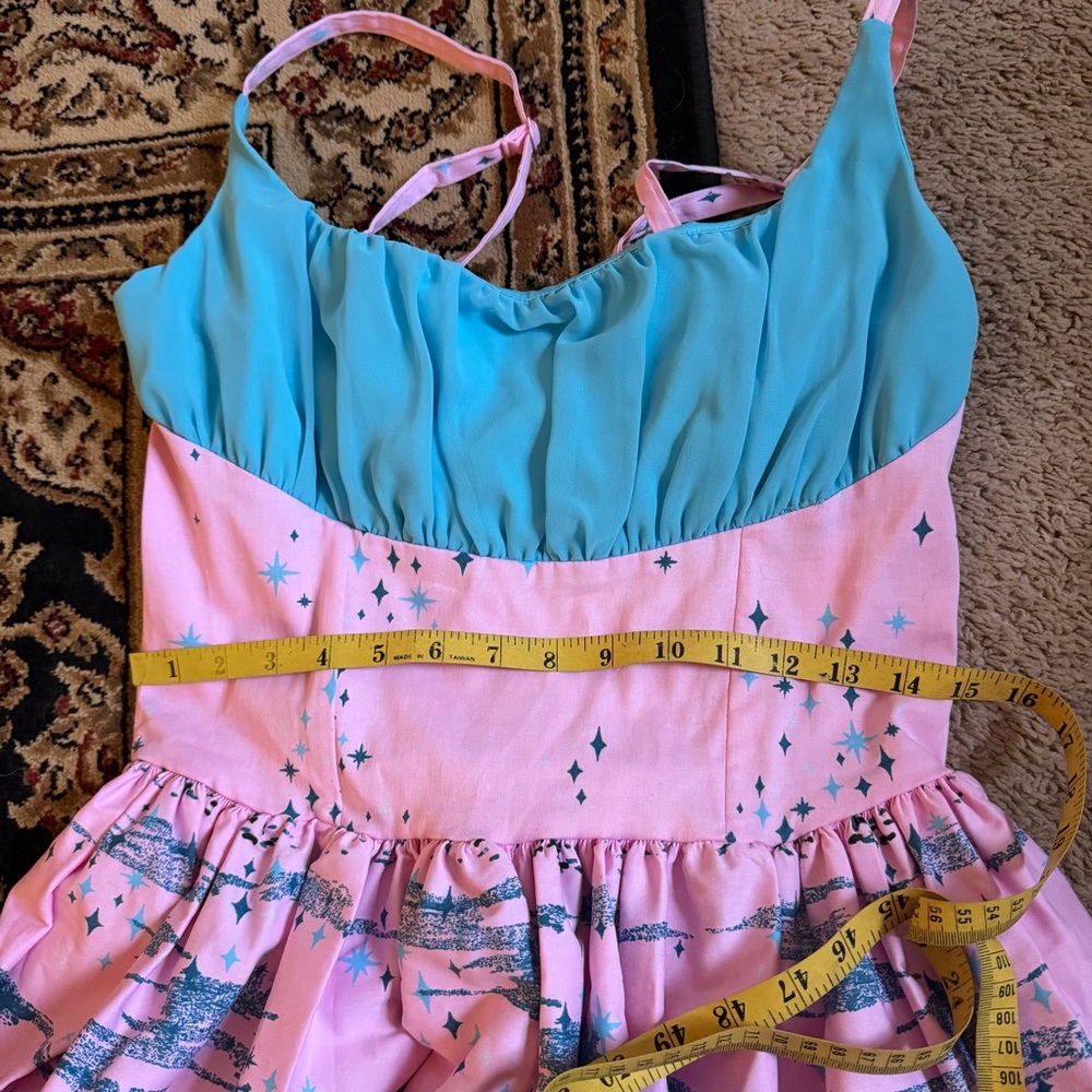 Rare sleeping beauty pin up dress - Picture 6 of 7